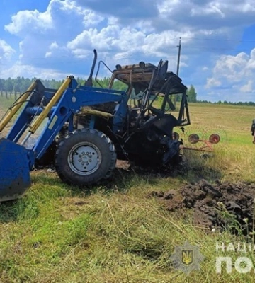Оккупанты атаковали дроном комбайн на Сумщине: есть погибший