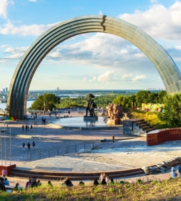 Обрив тролея на атракціоні у Києві: пошукові роботи призупинили, тіло не знайшли
