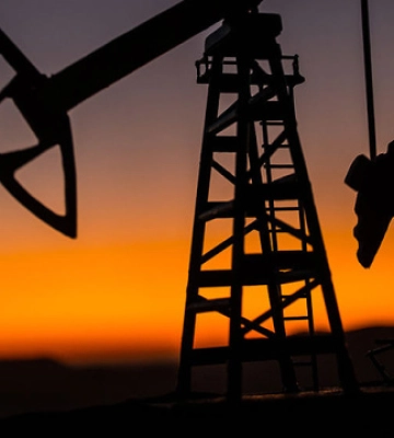 У Туреччині обвалилася нафтова вежа, є загиблий і поранені