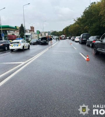 У Тернополі зіткнулися чотири автомобілі: двоє загиблих