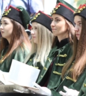 Магістрам Закарпатського угорського інституту вручили дипломи