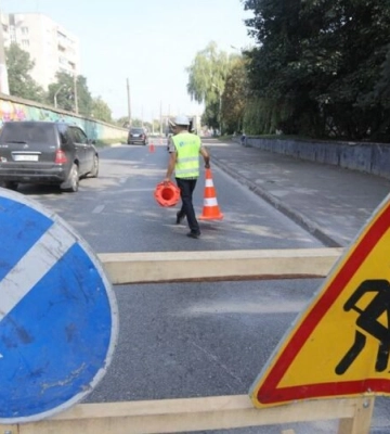 На вулиці Озаркевича розпочали ремонтні роботи