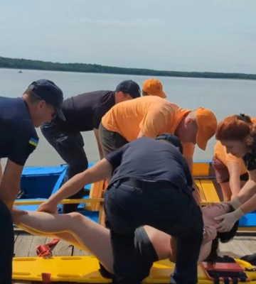 Рятувальники Рівненщини провели навчання на одній з найбільших водойм