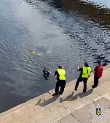 Ночью со стороны НПЗ в Туапсе раздавались взрывы. Пропаганда врага публикует видео