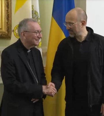 Шмигаль зустрівся із держсекретарем Ватикану: обговорили встановлення миру та повернення полонених й українських дітей