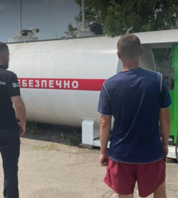 В Киевской области прекратили деятельность восьми нелегальных АЗС