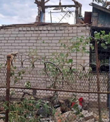 Дніпропетровщина: армія рф вдарила по Нікополю, 5 людей постраждали