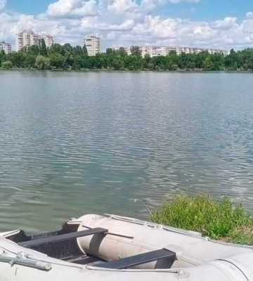 В озері Чеха у Сумах знайшли тіло чоловіка, який зник напередодні