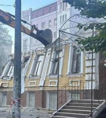 Скандал зі знесенням садиби Зеленських: поліція повідомила про підозру