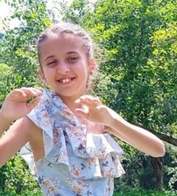 Масштабна пошукова операція. На Львівщині понад 500 осіб розшукують зниклу німу дівчинку