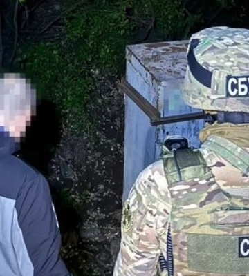 Затримано агента ФСБ, який &quot;полював&quot; на релейні шафи &quot;Укрзалізниці&quot; та коригував удари РФ по Одесі, - СБУ. ФОТО