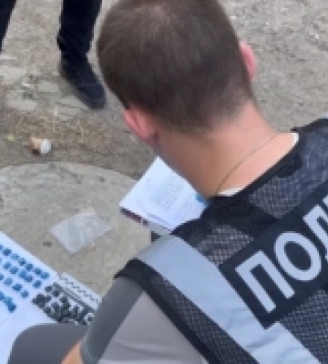 В Одесі «на гарячому» затримали цивільне подружжя наркоділків
