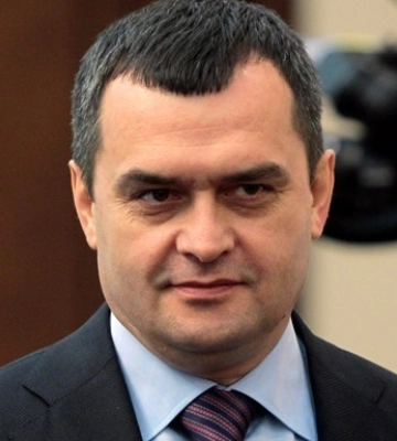 Экс-главе МВД Захарченко сообщили подозрение в госизмене Экс-главе МВД Захарченко сообщили подозрение в госизмене