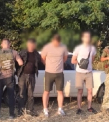 Білгород-Дністровські прикордонники затримали дві групи утікачів
