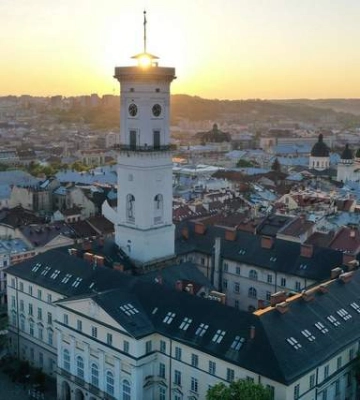 Початок навчального року у серпні: мерія Львова звернулася до уряду з проханням