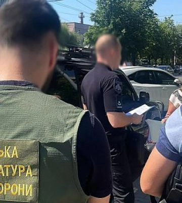 Растрата 500 000 гривен: должностному лицу Днепровского КЭУ сообщили о подозрении