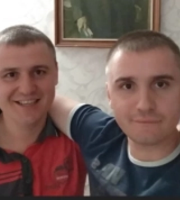 Луцьким братам-пропагандистам Кононовичам продовжили нічний домашній арешт