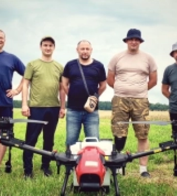 На Рівненщині навчали працювати з агродронами
