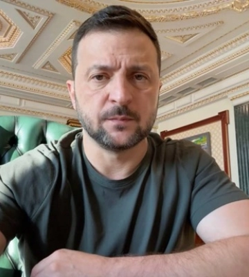 Зеленский рассказал о контактах с советником Харрис