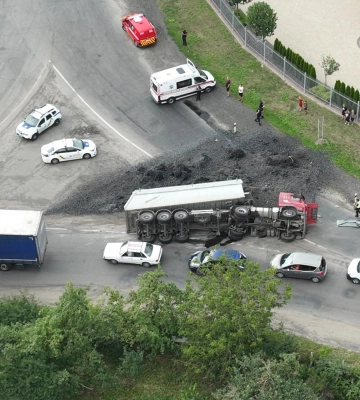Водій не впорався з керуванням: деталі ДТП з вантажівкою поблизу Луцька