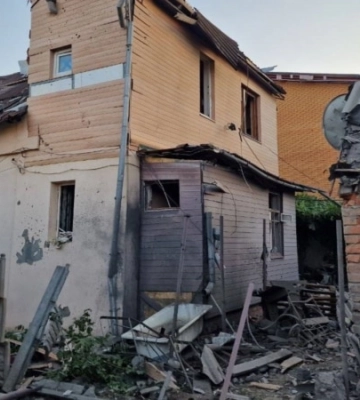 Окупанти завдали ракетних ударів по Харкову: атаковано приватний сектор та промзону, є загиблий