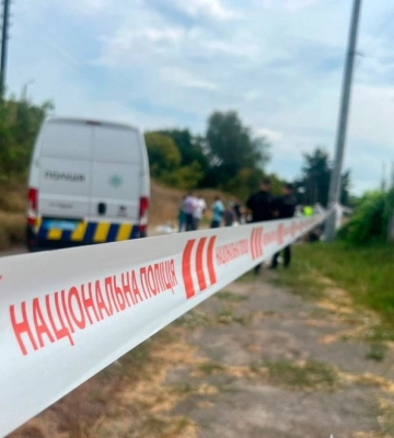 На Полтавщині в автомобілі таксі знайдено тіло чоловіка з ознаками насильницької смерті