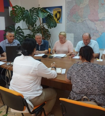 У Шостці тривають аварійно-відновлювальні роботи на місці ворожих прильотів