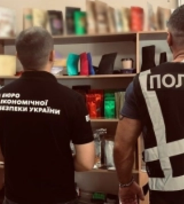 В Одесі викрили підпільний цех, у якому фальсифікували світові бренди кави