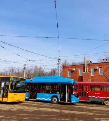 У Дніпрі деякі маршрути громадського транспорту працюють зі змінами