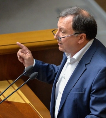 &quot;Творить такое можно только за большие деньги&quot;: нардеп раскритиковал Верховную Раду из-за одного законопроекта
