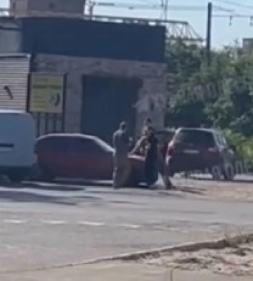 В Одессе водитель наехал на сотрудников ТЦК: реакция военкомата