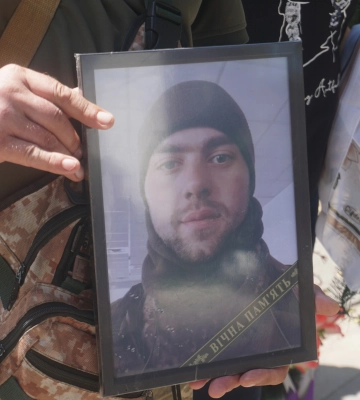 В Охтирці попрощалися із захисником Віталієм Наливайком