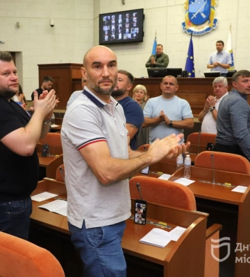 У Дніпрі медпрацівники шкіл, дитсадків і профтехучилищ отримуватимуть муніципальні надбавки, — рішення сесії міськради