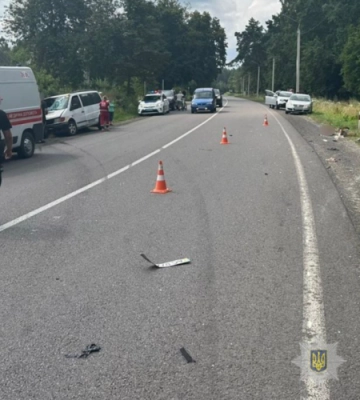 На Волині під колесами автівки загинула пенсіонерка