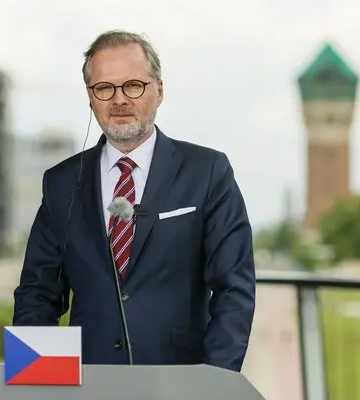 Премьер Чехии анонсировал поставку Украине 500 тысяч снарядов до конца года