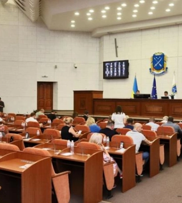 У Дніпрі медпрацівники шкіл, дитсадків і профтехучилищ отримуватимуть муніципальні надбавки, — рішення сесії міськради