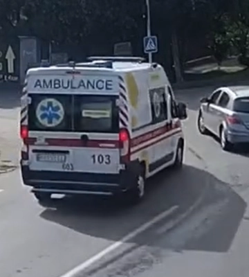 Жахлива ДТП трапилася на Закарпатті: зіштовхнулися карета швидкої та легковик (ВІДЕО)
