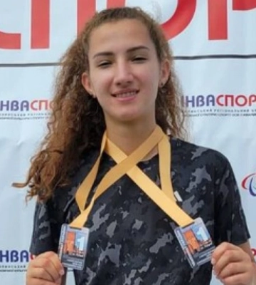 Спортсменка з Нової Каховки на Херсонщині виборола золото на Кубку України з легкоатлетичних метань