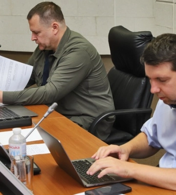 У Дніпрі заснували спеціальні нагороди для лікарів і тих, хто допомагає у розборах завалів