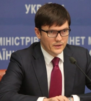 В чому звинувачують екс-міністра інфраструктури Андрія Пивоварського