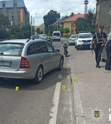 У Городку юнак на «Mercedes» збив 78-річного чоловіка на електровелосипеді