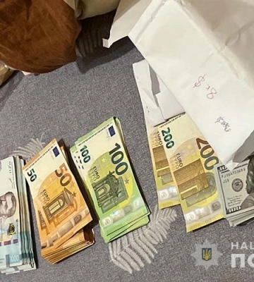 До 150 000 доларів на місяць: на Тернопільщини представники районного військкомату наживались на військовозобовʼязаних