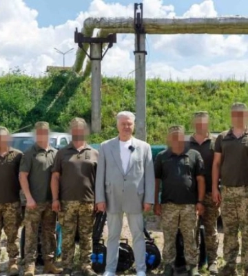 Порошенко передав у війська партію комплексів &quot;Ай-Петрі СВ&quot;