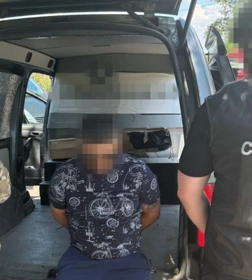 Затримано п’ятьох ділків, які продавали криміналітету трофейні кулемети та вибухівку, - СБУ. ФОТО