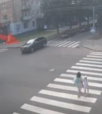 У Луцьку відеокамери впіймали водіїв, які їздили наліво (відео)
