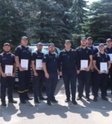 Волинським піротехнікам, які працювали на Чернігівщині, вручили подяки за проведене розмінування територій