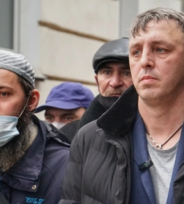 Кримський юрист Олексій Ладін повідомив, що його позбавили адвокатської ліцензії