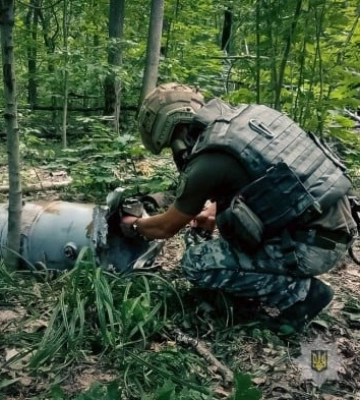 На Сумщині вибухотехніки поліції знешкодили і знищили бойову частину російської ракети Х-59
