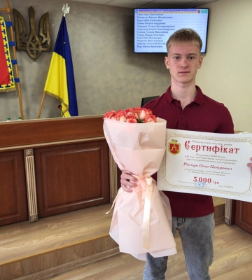 У Ковелі випускників, які отримали найвищі результати з НМТ, нагородили грошовими сертифікатами