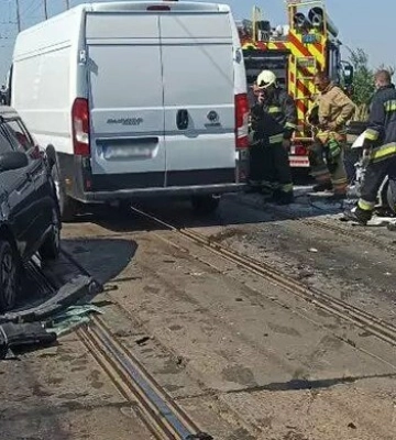 Розбиті авто та шість постраждалих: подробиці масштабної ДТП на Амурському мосту у Дніпрі